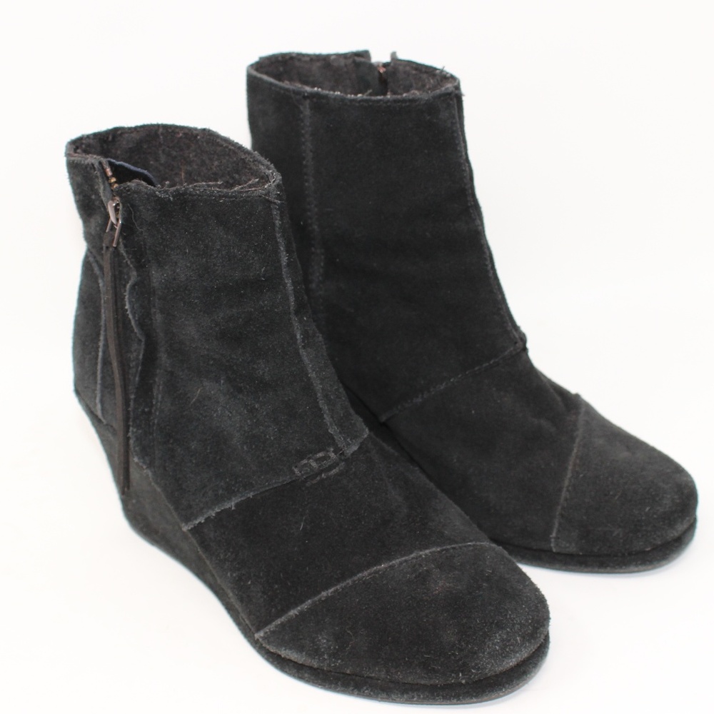 TOMS Desert Wedge Black Suede Ankle Boots